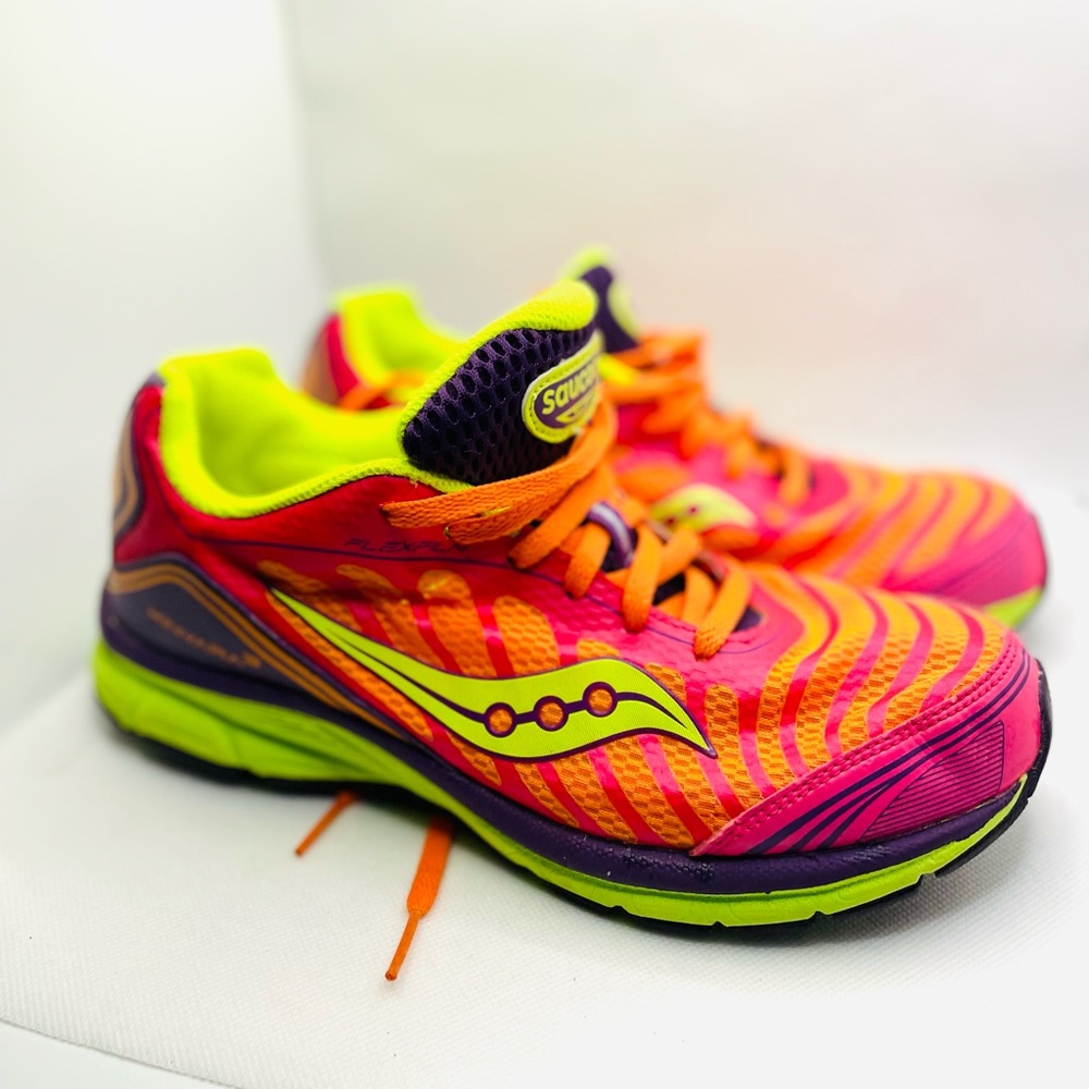 Saucony Kinvara Running Sneakers Shoes Neon Orange/Green/Pink/Purple Sz 6M